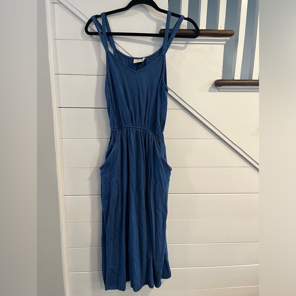 Blue Maxi Dress with Pockets. (M)